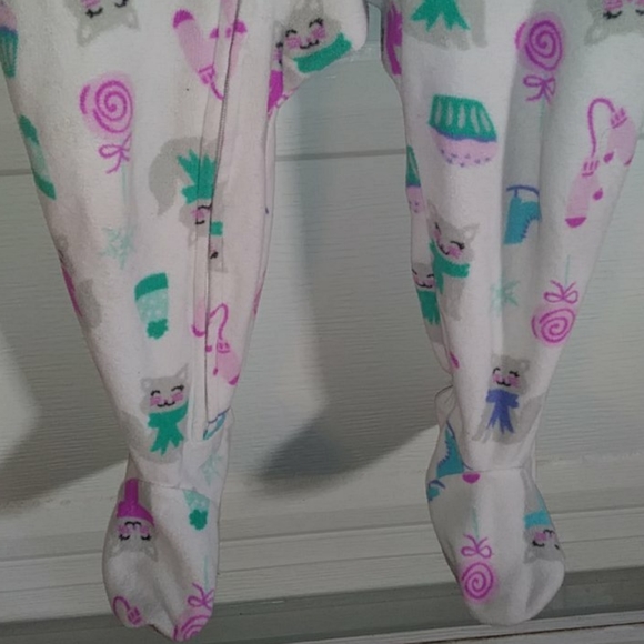 Carter's footed sleeper pajama Size 2t - Picture 3 of 5